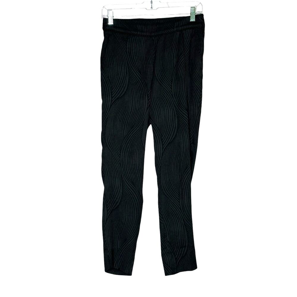 H&M black textured skinny ankle pants size 2